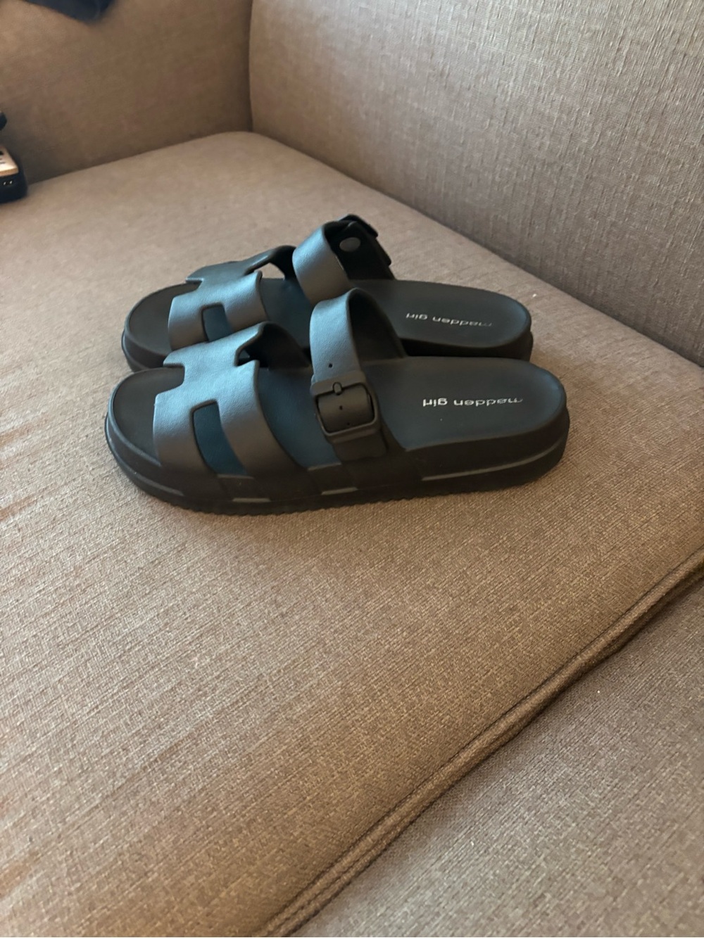 Madden Girl black slides